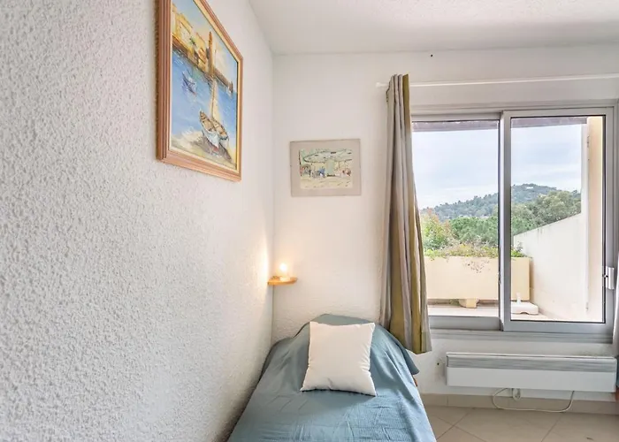 Les Pescadieres-4 By Interhome