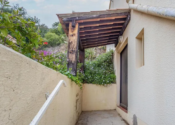 Les Pescadieres-4 By Interhome